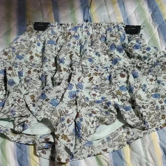 F21 beautiful skort set - Picture 7 of 12